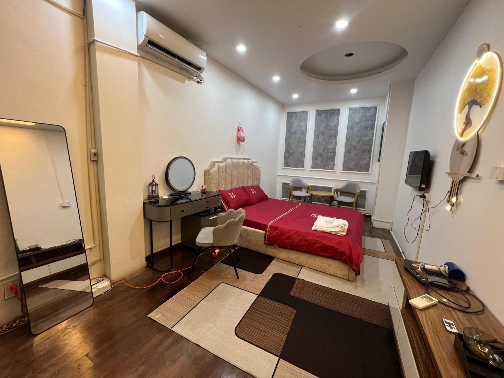 Venus Apartment Kham Thien Ханой Экстерьер фото
