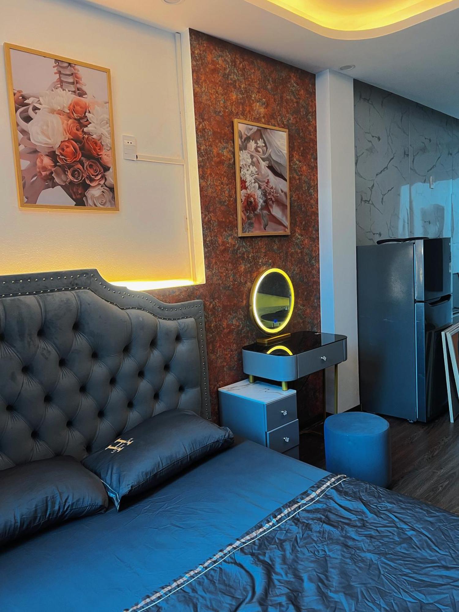 Venus Apartment Kham Thien Ханой Экстерьер фото